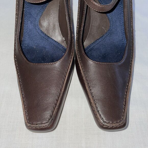 What’s What Dress Pumps Women’s Size 7.5 Medium Brown Leather Cross Strap Buckle - Picture 7 of 12